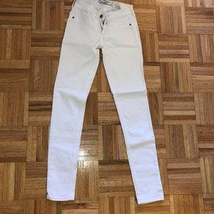 Abercrombie & Fitch white jeans